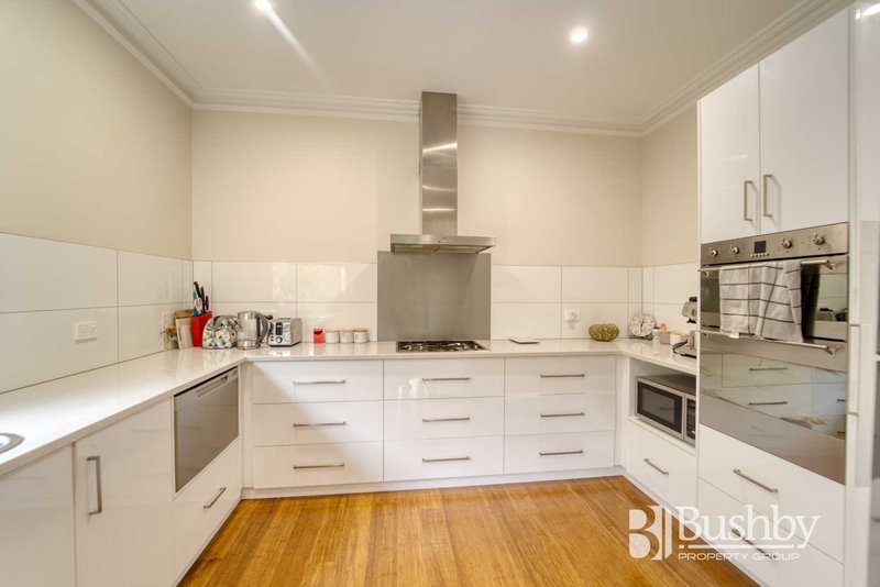 Photo - 5 Elphinwood Square, Newstead TAS 7250 - Image 9