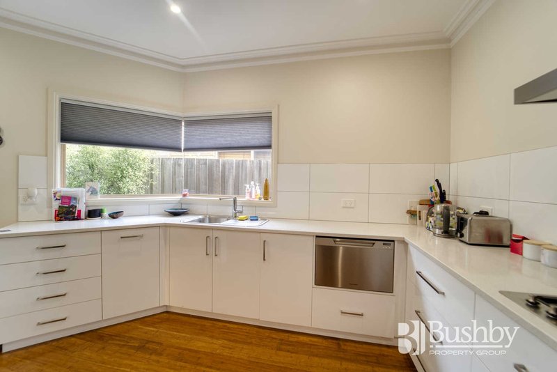 Photo - 5 Elphinwood Square, Newstead TAS 7250 - Image 10