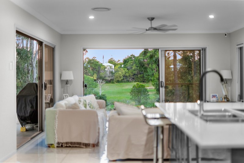 Photo - 5 Els Court, North Lakes QLD 4509 - Image 9