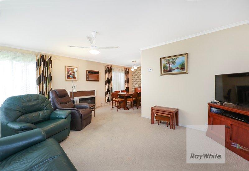 Photo - 5 Elvin Close, Gladstone Park VIC 3043 - Image 5