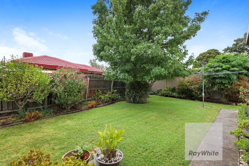 Photo - 5 Elvin Close, Gladstone Park VIC 3043 - Image 14