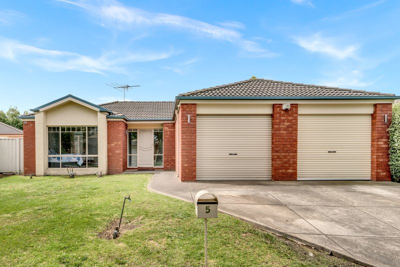 5 Emerald Circuit, Craigieburn VIC 3064