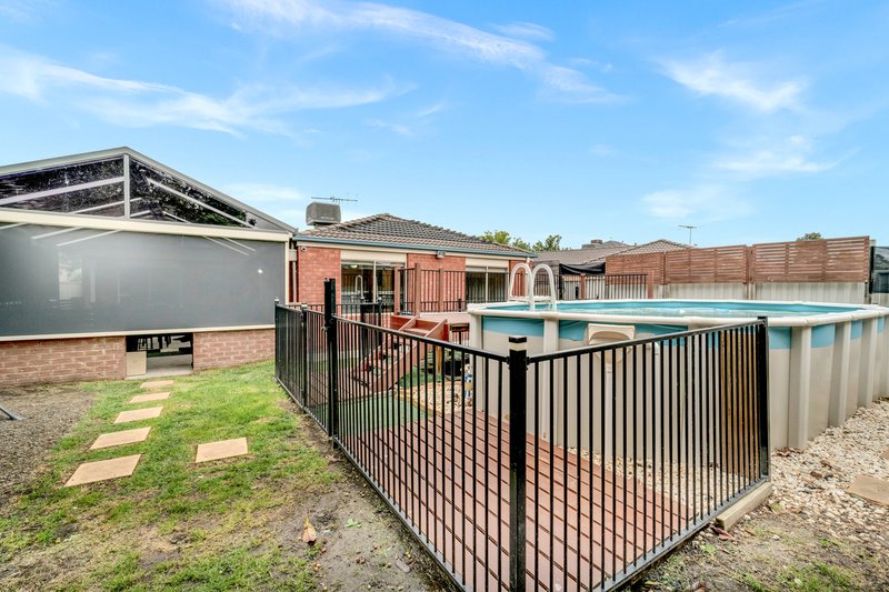 Photo - 5 Emerald Circuit, Craigieburn VIC 3064 - Image 21