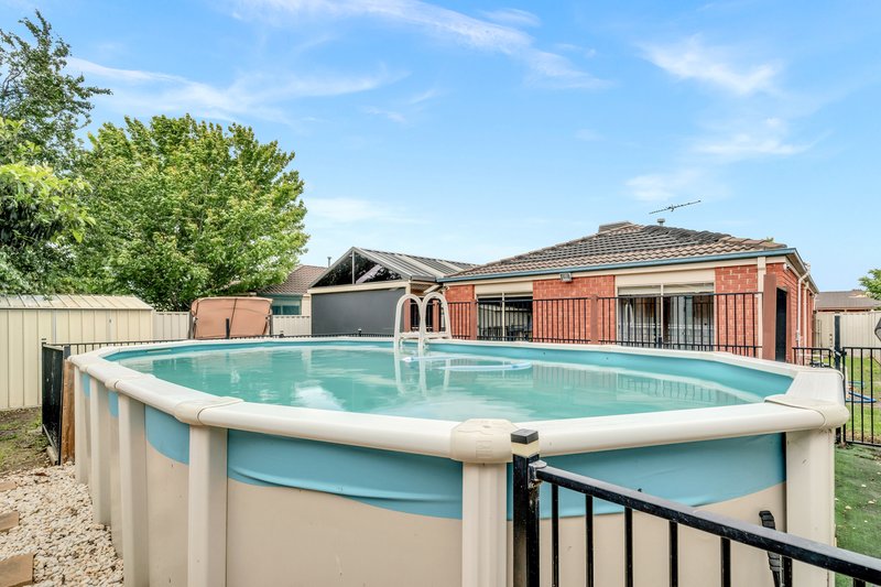 Photo - 5 Emerald Circuit, Craigieburn VIC 3064 - Image 22