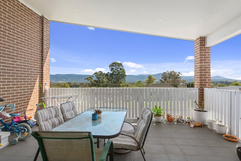 Photo - 5 Emerson Road, Dapto NSW 2530 - Image 2