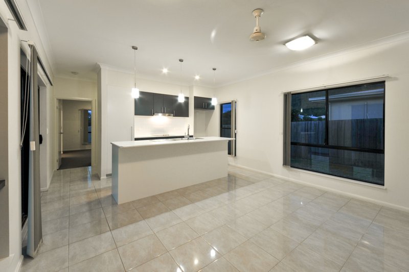 Photo - 5 Endeavour Circuit, Cannonvale QLD 4802 - Image 5