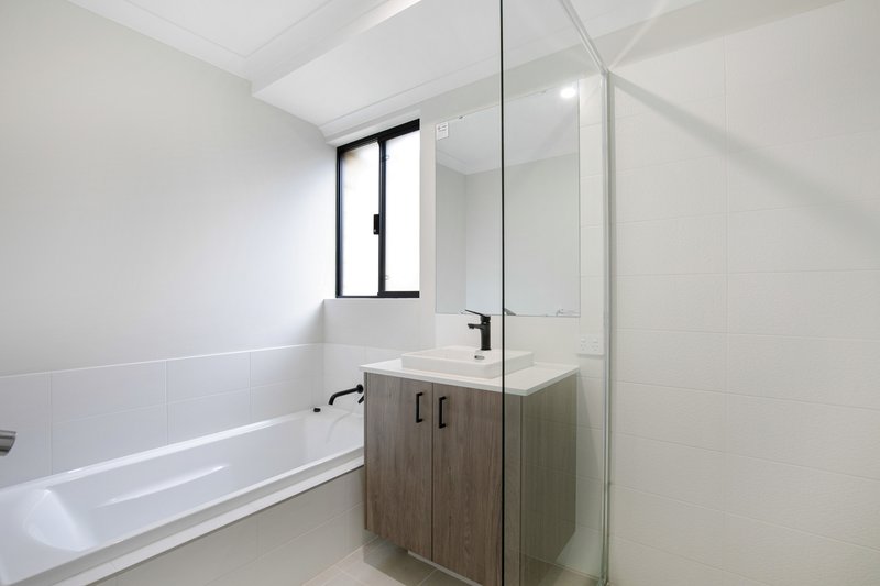 Photo - 5 Epidote Road, Treeby WA 6164 - Image 11