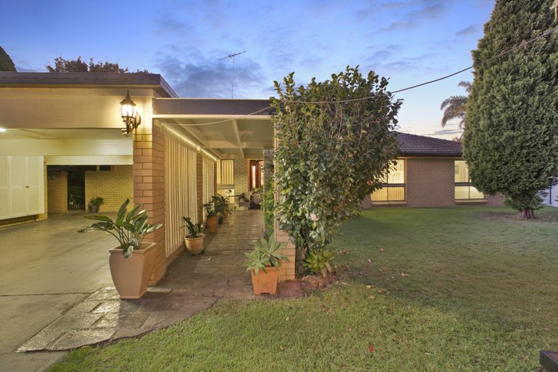 Photo - 5 Erna Court, Sunnybank QLD 4109 - Image 2