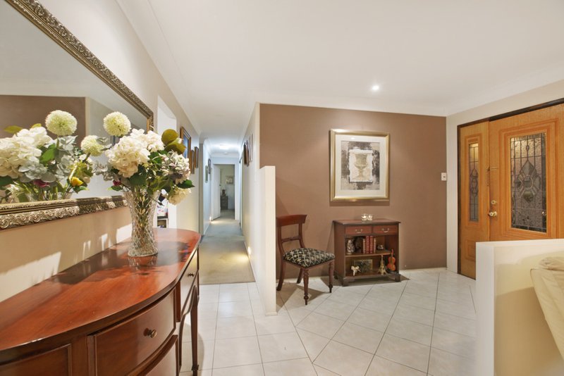 Photo - 5 Erna Court, Sunnybank QLD 4109 - Image 5