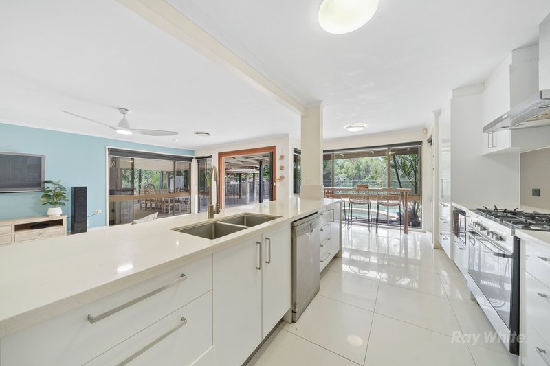 Photo - 5 Essex Close, Springwood QLD 4127 - Image 14