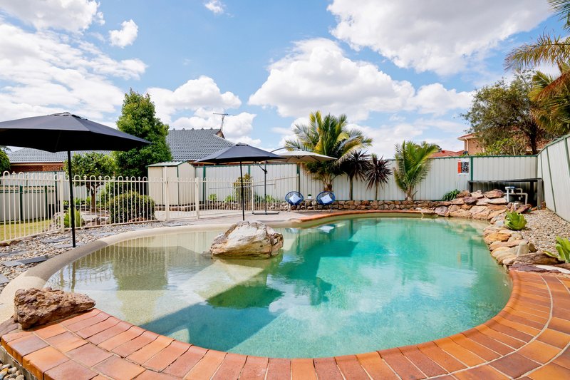 Photo - 5 Esson Place, Glenmore Park NSW 2745 - Image 17