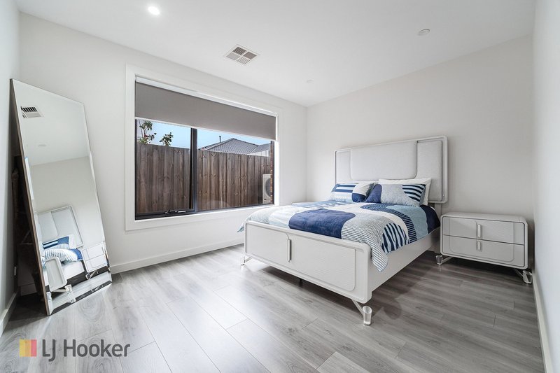 Photo - 5 Eulinga Street, Mickleham VIC 3064 - Image 8