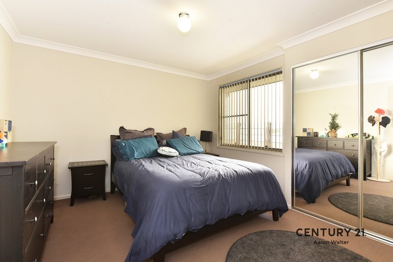 Photo - 5 Eumina Street, Cameron Park NSW 2285 - Image 9