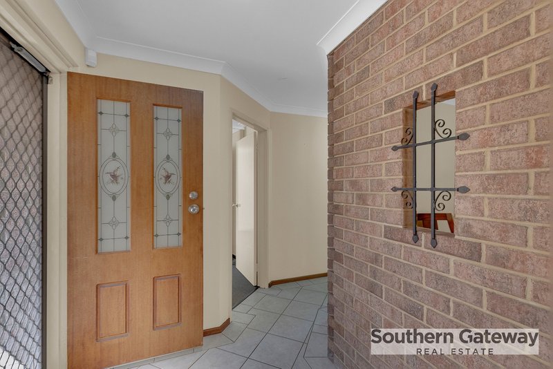 Photo - 5 Euro Close, Gosnells WA 6110 - Image 2