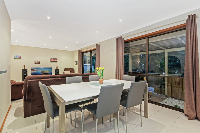 Photo - 5 Eveleigh Street, Arana Hills QLD 4054 - Image 5