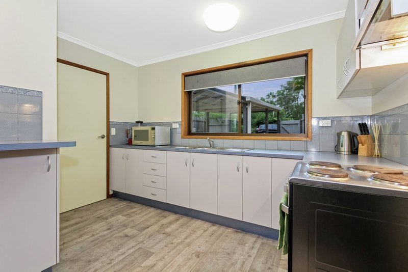 Photo - 5 Eveleigh Street, Arana Hills QLD 4054 - Image 8