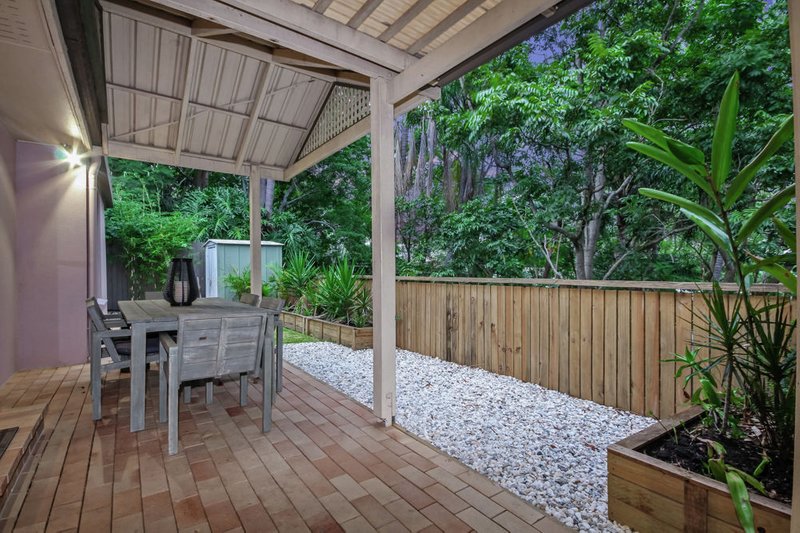 Photo - 5 Eveleigh Street, Arana Hills QLD 4054 - Image 13