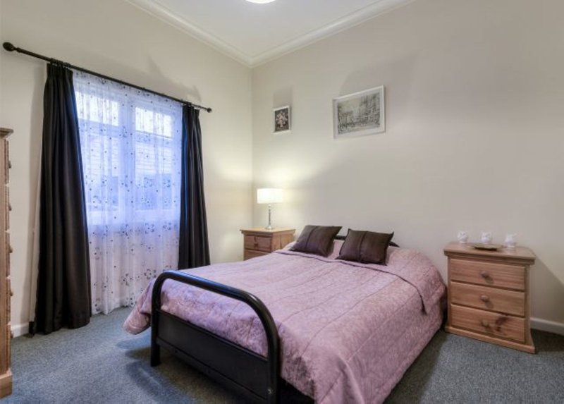 Photo - 5 Excelsior Street, Reservoir VIC 3073 - Image 6