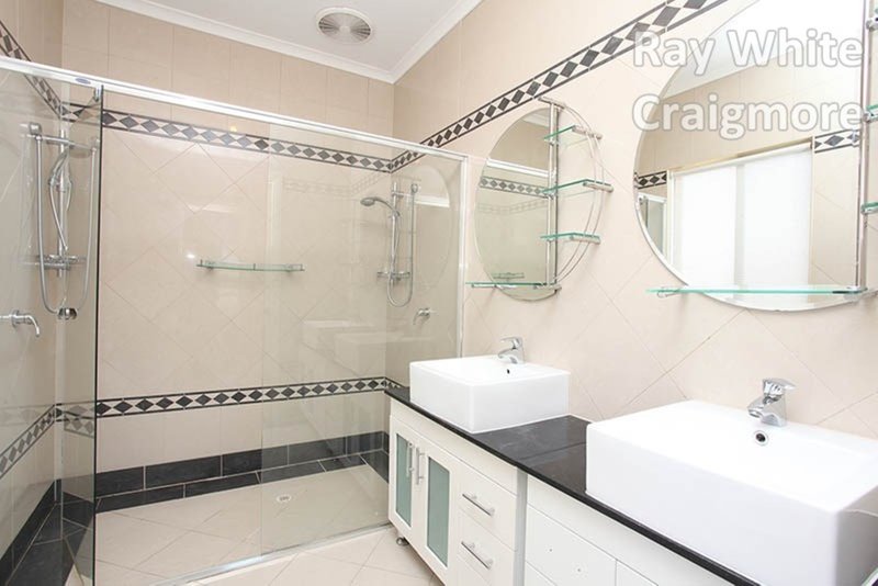 Photo - 5 Exford Boulevard, Craigmore SA 5114 - Image 17