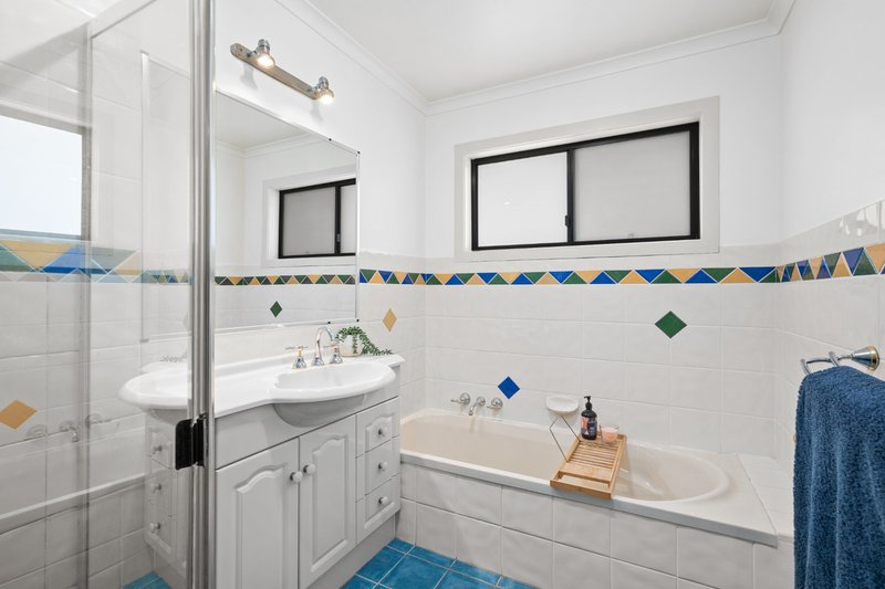 Photo - 5 Exilis Street, Rochedale South QLD 4123 - Image 8