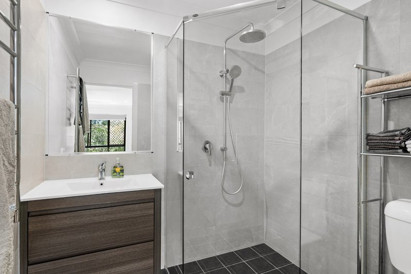 Photo - 5 Exilis Street, Rochedale South QLD 4123 - Image 11