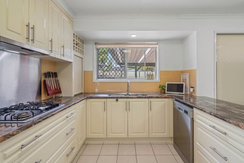 Photo - 5 Eyre Avenue, Petrie QLD 4502 - Image 6