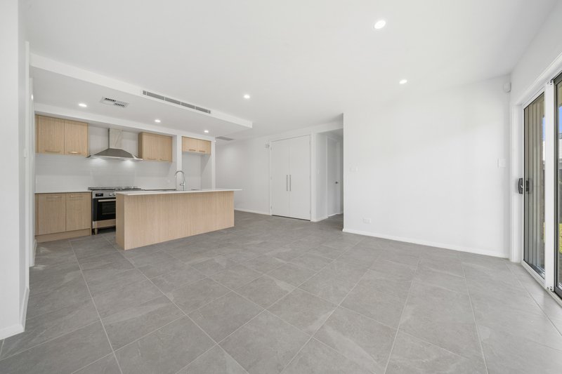 Photo - 5 Fahey Crescent, Appin NSW 2560 - Image 18