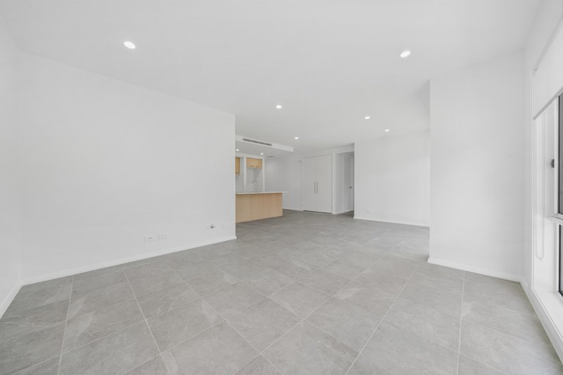 Photo - 5 Fahey Crescent, Appin NSW 2560 - Image 21