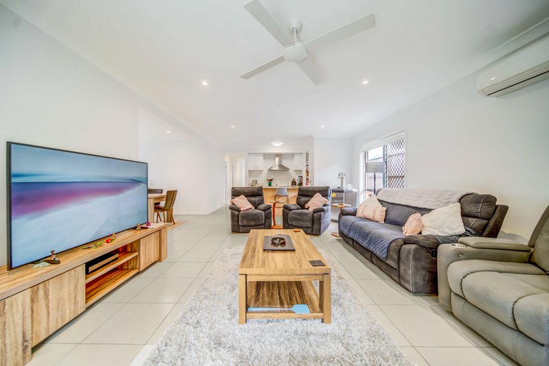 Photo - 5 Fairview Street, Victoria Point QLD 4165 - Image 6