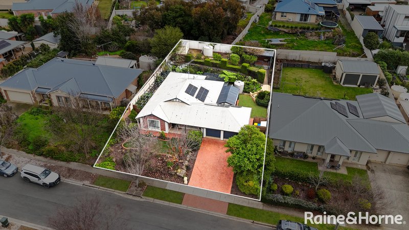 Photo - 5 Fairweather Drive, Strathalbyn SA 5255 - Image 2