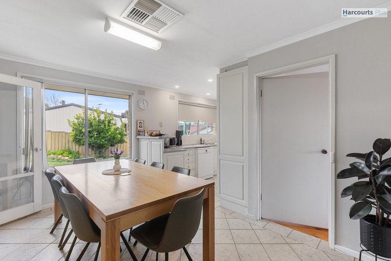 Photo - 5 Falcon Court, Hallett Cove SA 5158 - Image 7