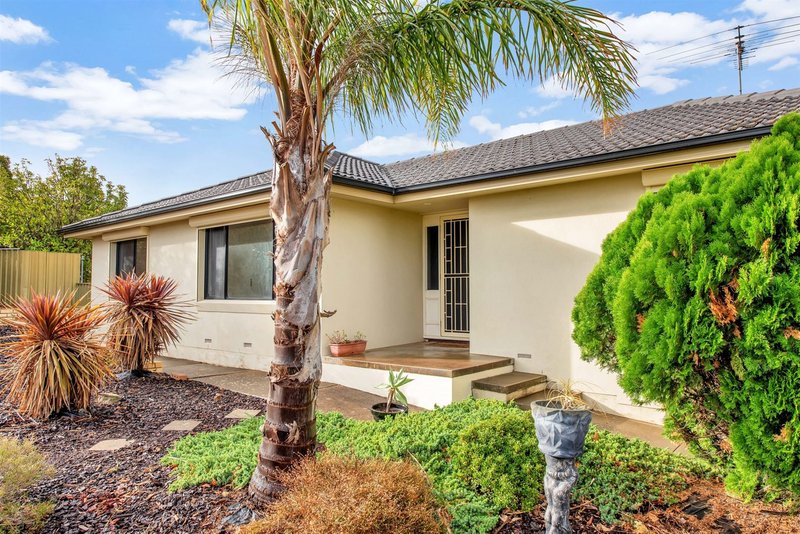 5 Falcon Court, Hallett Cove SA 5158