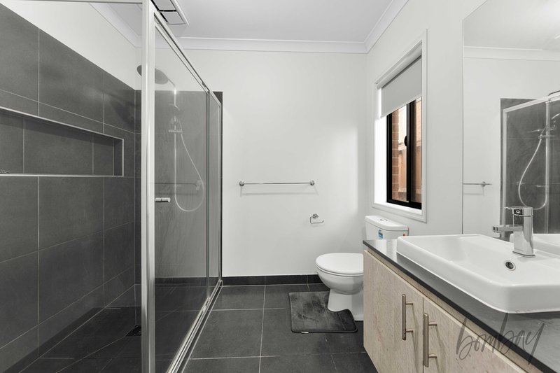 Photo - 5 Farnsworth Street, Donnybrook VIC 3064 - Image 7