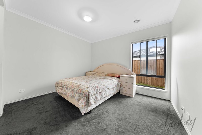 Photo - 5 Farnsworth Street, Donnybrook VIC 3064 - Image 10