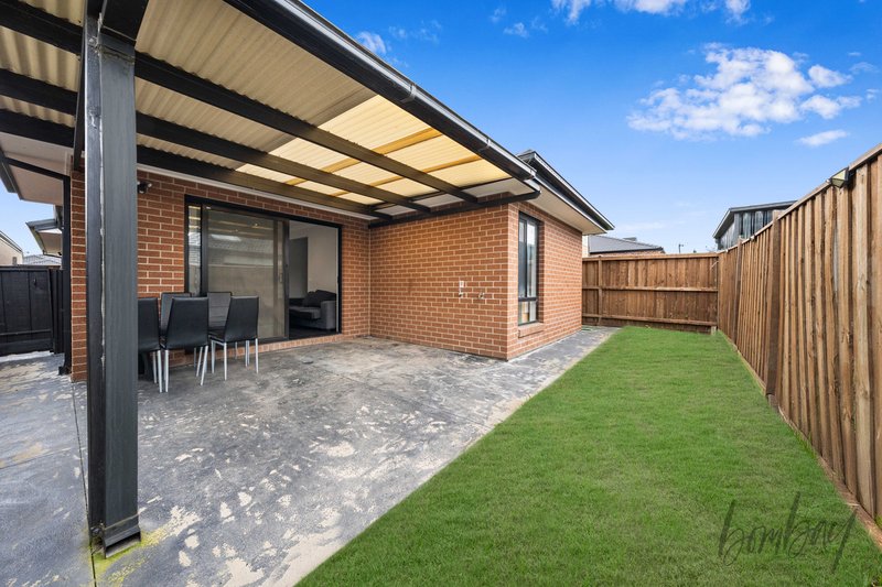 Photo - 5 Farnsworth Street, Donnybrook VIC 3064 - Image 13