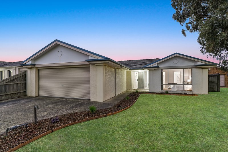 5 Farskiene Place, Hampton Park VIC 3976