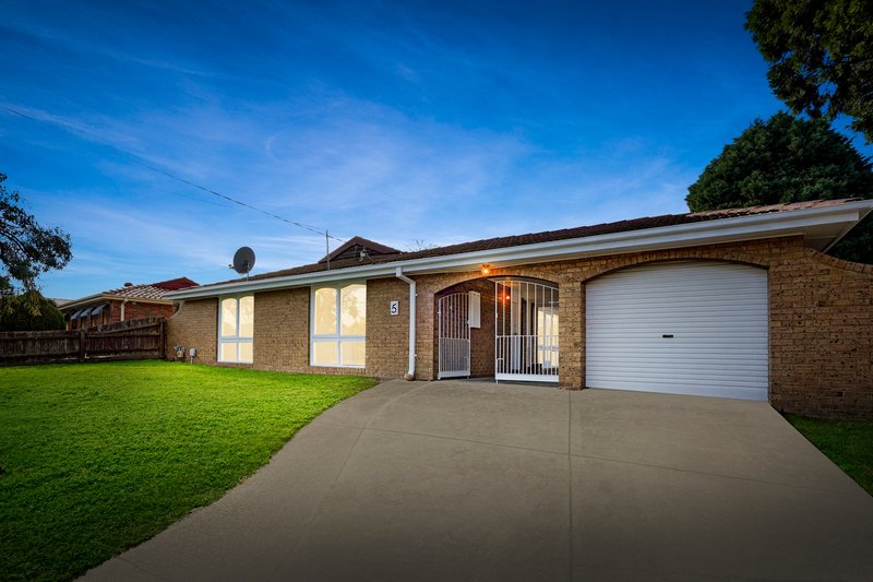 5 Feathertop Drive, Noble Park North VIC 3174