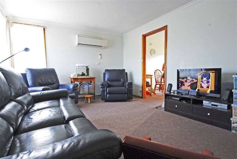 Photo - 5 Federation Court, Zeehan TAS 7469 - Image 2