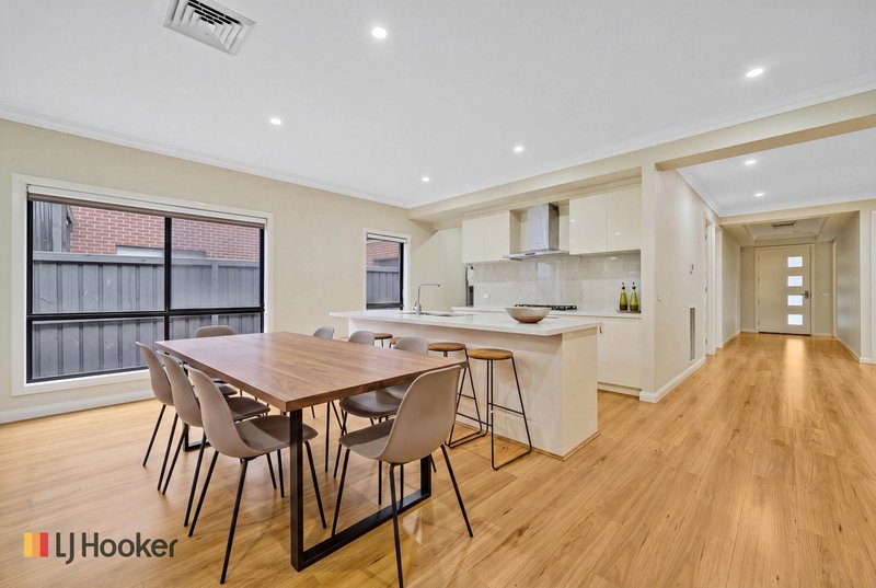 Photo - 5 Felicity Road, Donnybrook VIC 3064 - Image 5