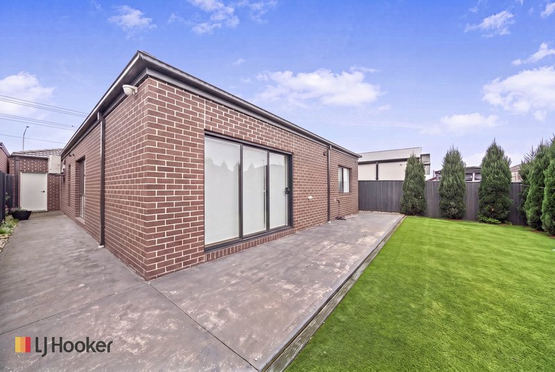 Photo - 5 Felicity Road, Donnybrook VIC 3064 - Image 12