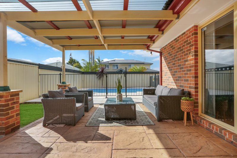 Photo - 5 Felix Avenue, Horsley NSW 2530 - Image 3