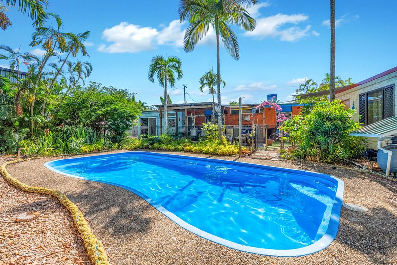 5 Fern Street, Holloways Beach QLD 4878