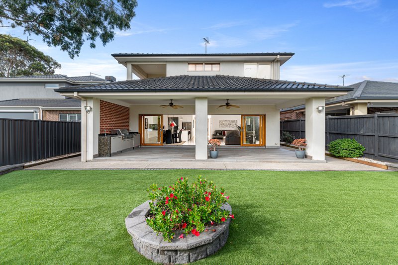 Photo - 5 Ferngully Crescent, South Morang VIC 3752 - Image 25