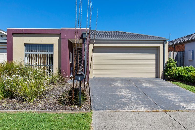 Photo - 5 Field Street, Pakenham VIC 3810 - Image 10