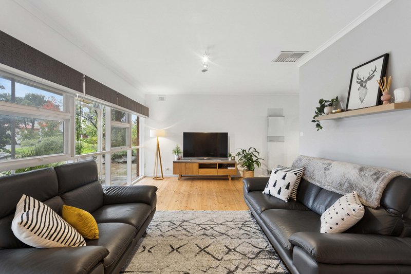 Photo - 5 Finsterwald Way, Fairview Park SA 5126 - Image 3