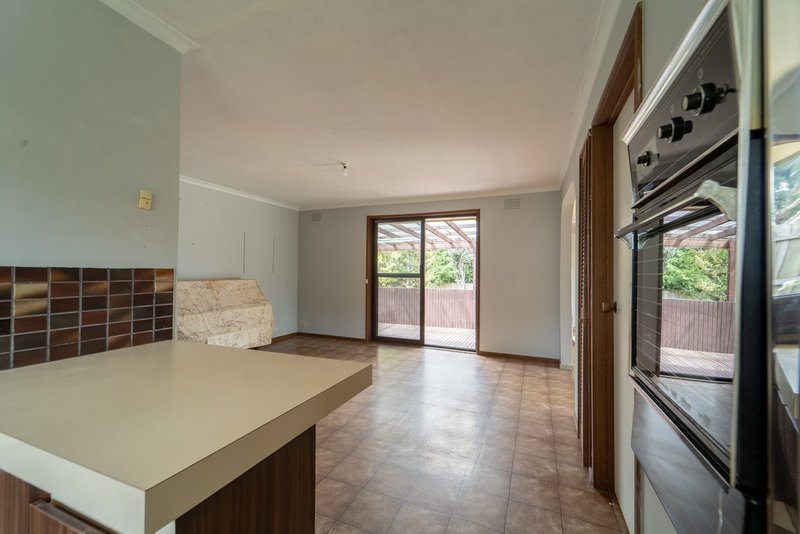 Photo - 5 Fiona Court, Narre Warren VIC 3805 - Image 13