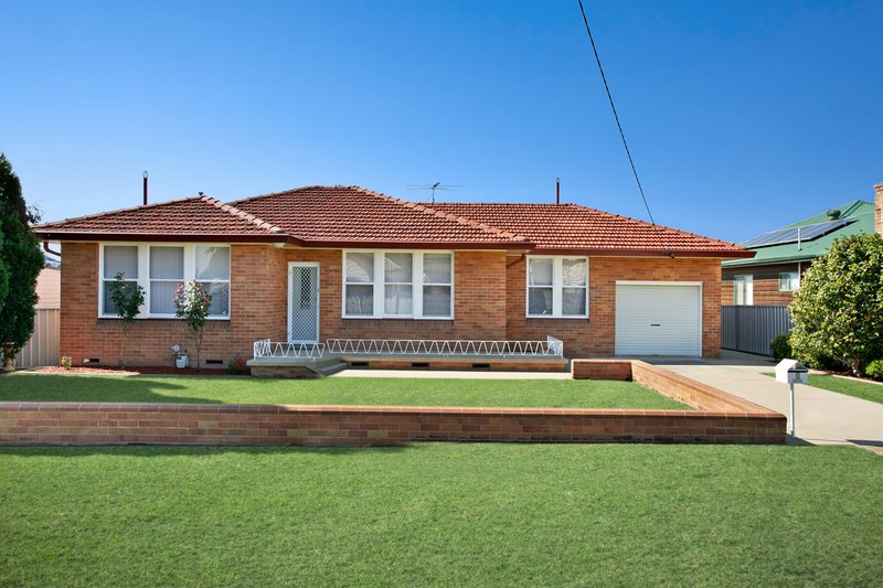 5 First Avenue, Rutherford NSW 2320