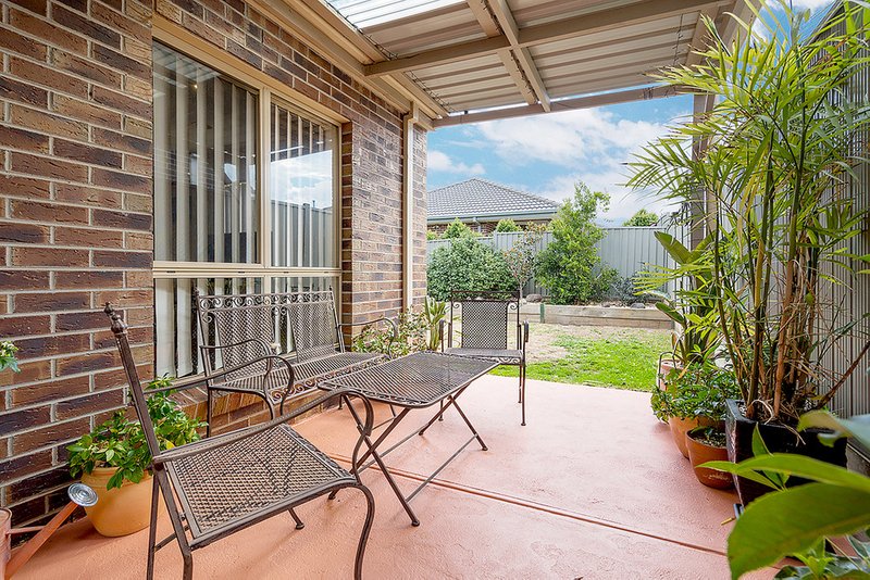 Photo - 5 Flagstaff Loop, Craigieburn VIC 3064 - Image 10