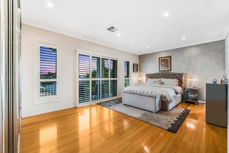 Photo - 5 Flame Tree Street, Casula NSW 2170 - Image 11