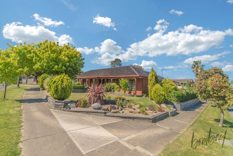 Photo - 5 Fleetwood Drive, Greenvale VIC 3059 - Image 3